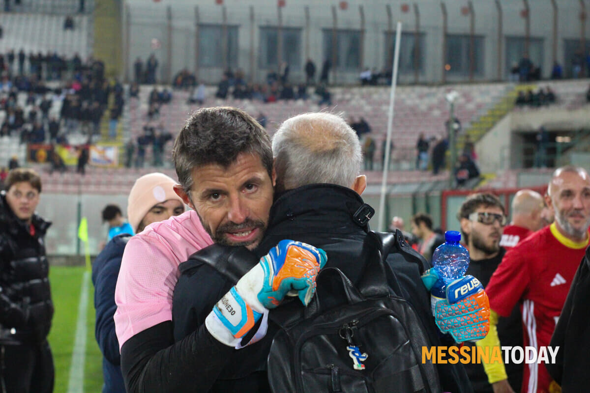 Marco Storari abbraccio